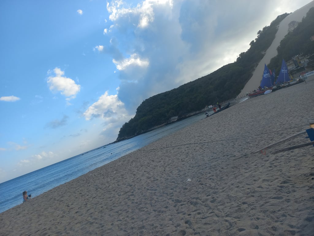 Praia de Ponta Negra in Natal with the Morro do Careca behind